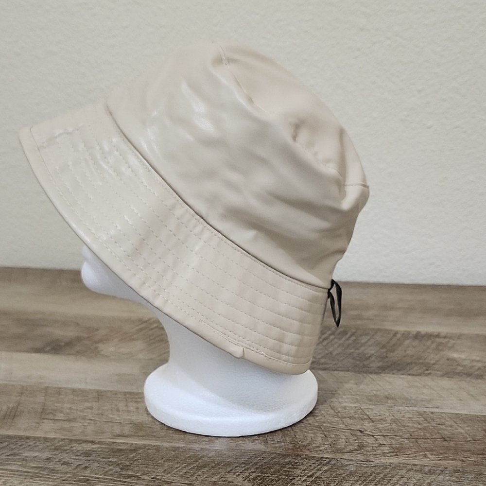 Steve Madden Cream and Brown Bucket Hat - Picture 9 of 10